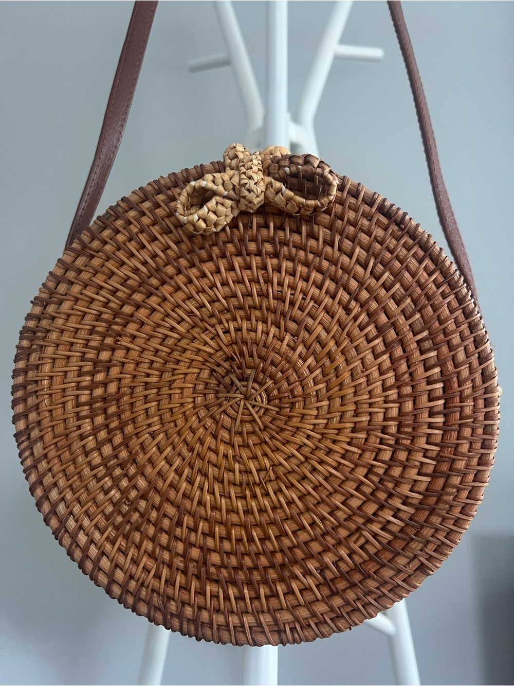 Round Rattan Crossbody Bag with Bow Detail - Picture 3 of 10